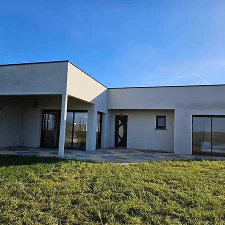 Casa de Férias Maison 3 A 350m De La Avec Jardin Proche Portbail